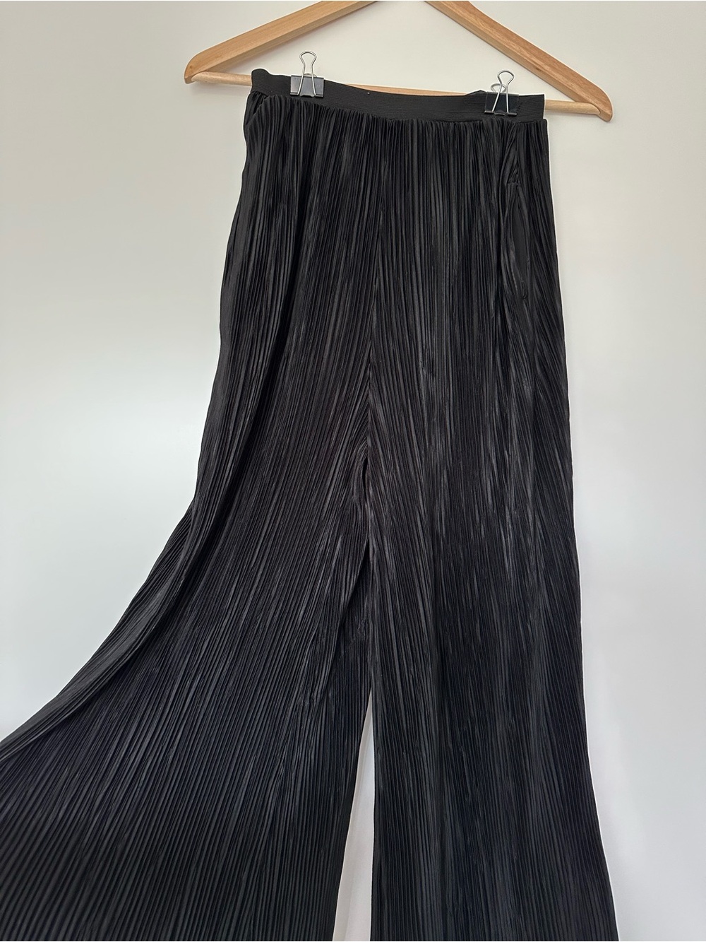H&M Black Pleated Wide Leg Pants